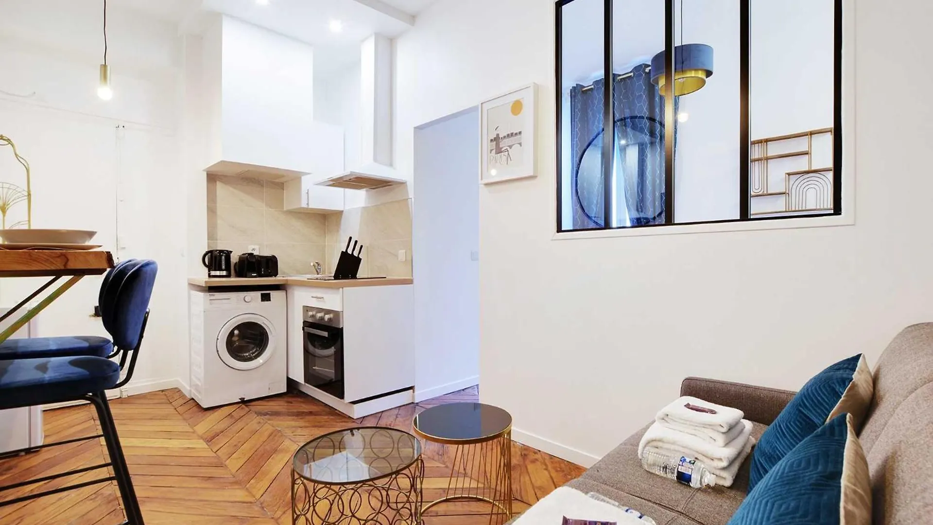 Chic Parisian Retreat - Alexandre Dumas 2C Apartment