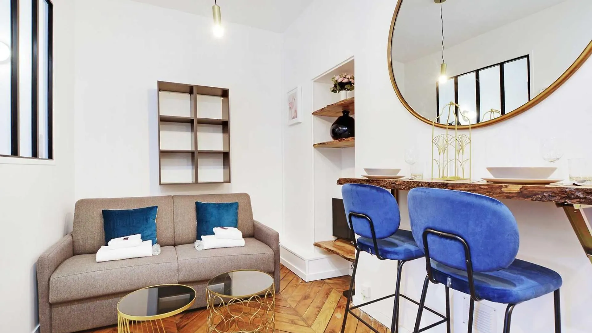 Chic Parisian Retreat - Alexandre Dumas 2C Apartment Paris