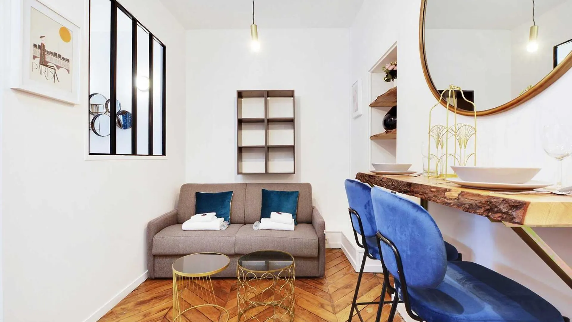 Chic Parisian Retreat - Alexandre Dumas 2C Apartment 0*, Paris France